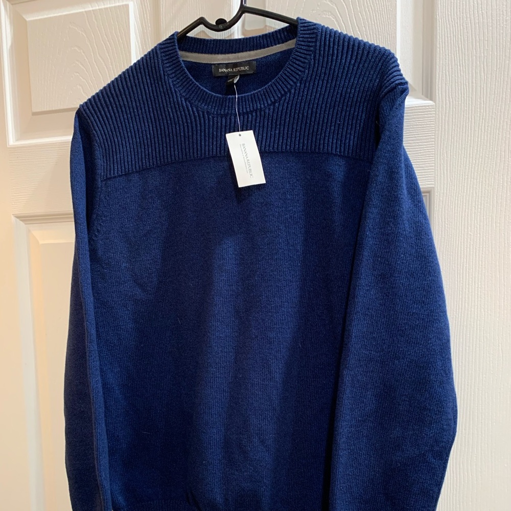 Very Nice Banana Republic. Great quality material